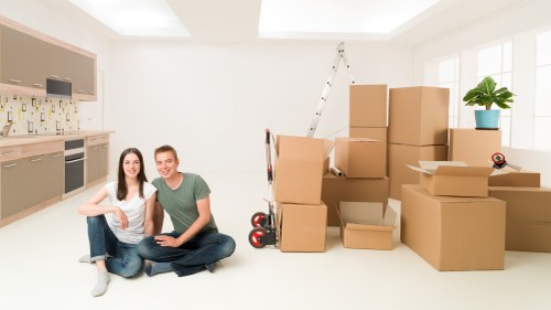 Professional removals support for flats and apartments in Stratford